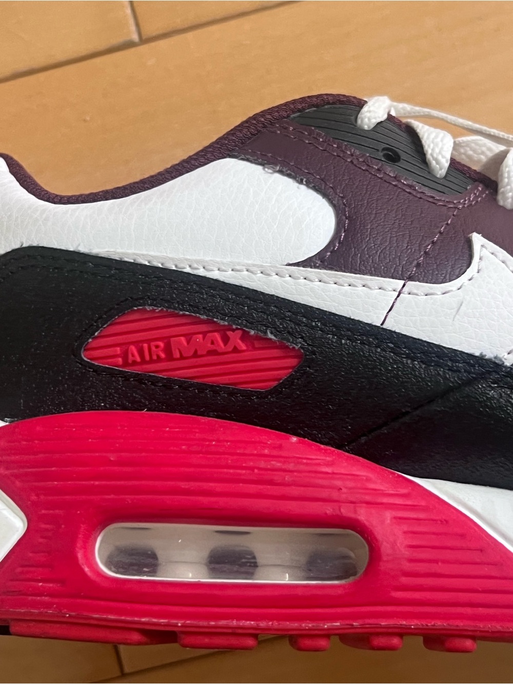 Nike Low-Top Air Max Sneakers White, Black, Maroon and Red - Picture 5 of 6
